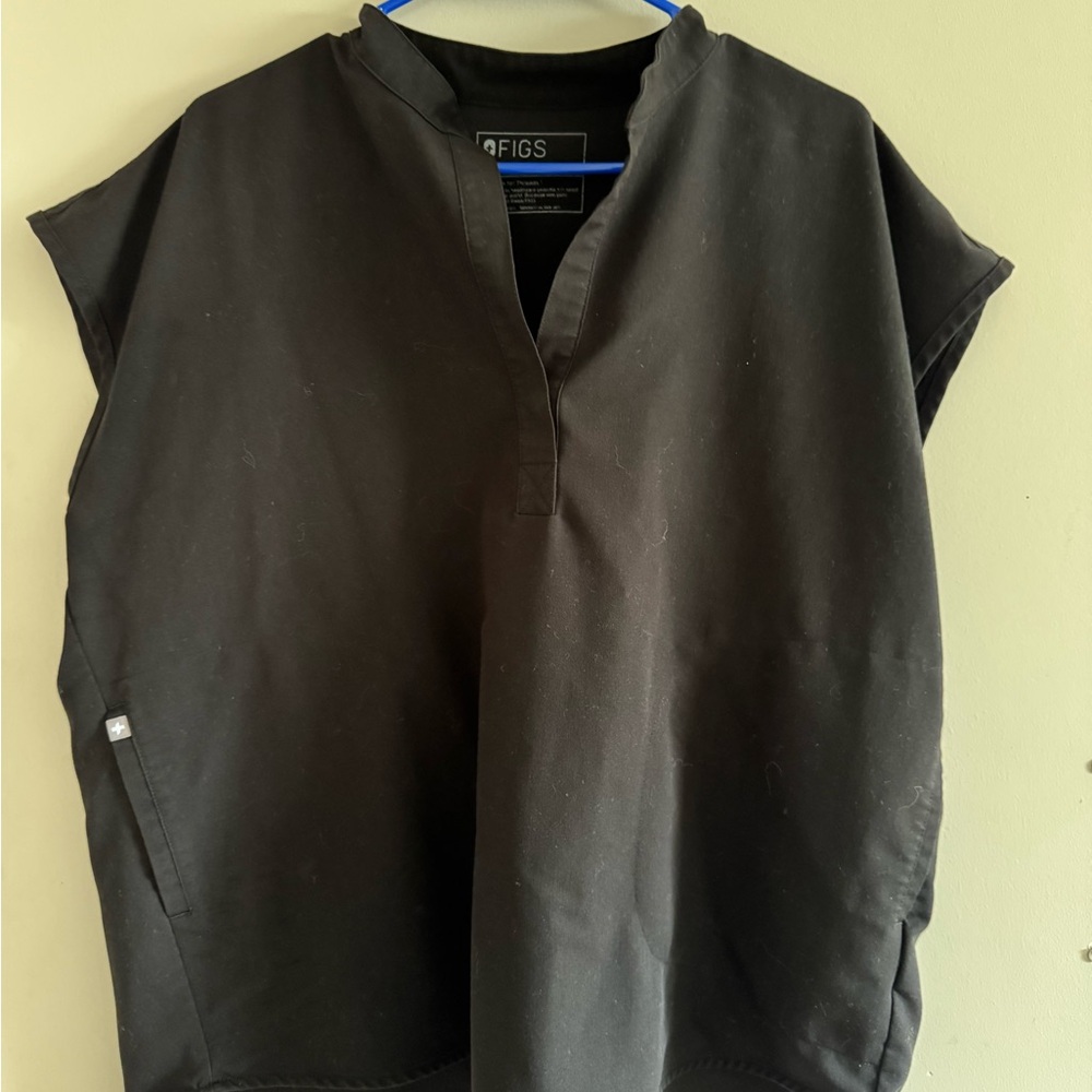 Figs Rafaela top- black